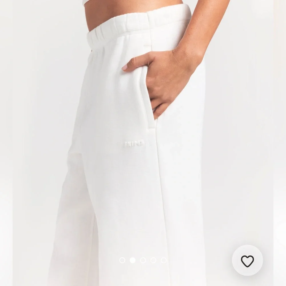 SKIMS Cotton Fleece Classic Straight Leg Pant in Marble - Picture 2 of 7